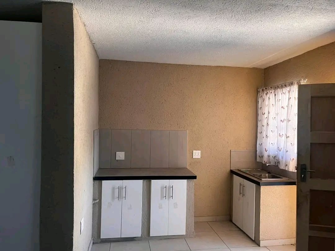NSFAS Accredited Accommodation - MatsuluC